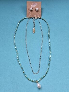 Plunder Layered Necklace & Square Earring Set
